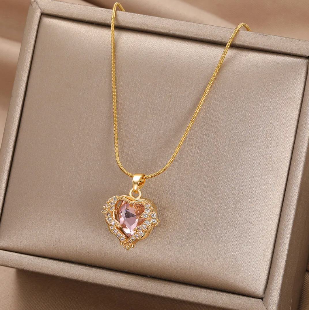 Pulsera chapada en oro de 18 quilates con corazones múltiples