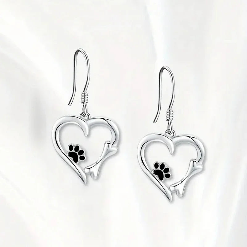 Pendientes de Plata con Diseño de Corazón y Pata