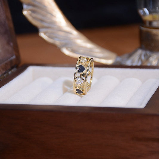 Anillo abierto de corazón con circonitas incrustadas