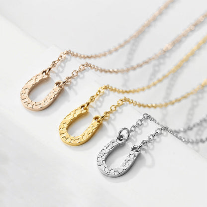 Collar de herradura Lamia