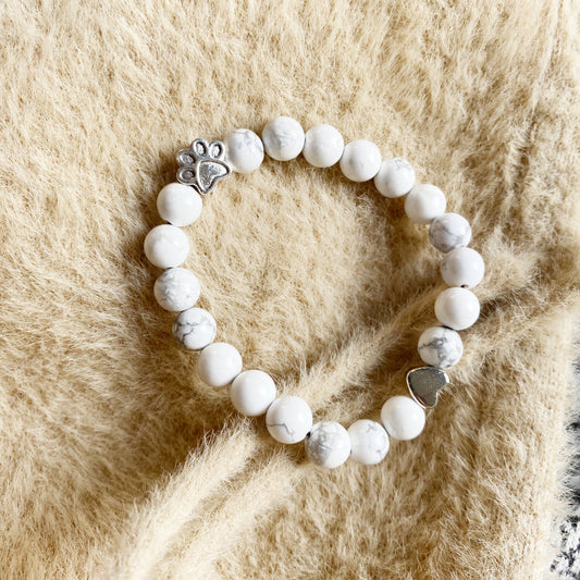 Pulsera de Piedras Preciosas Naturales con Dije de Pata y Corazón
