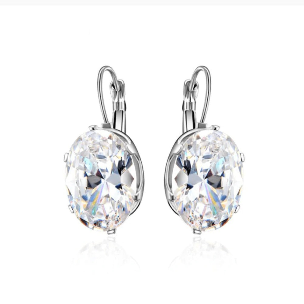 Pendientes de corte ovalado Ivy