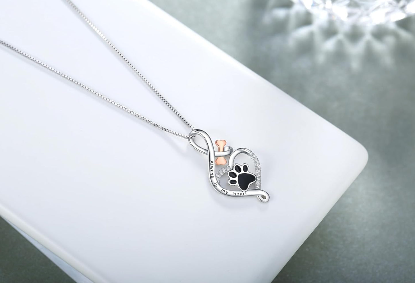 Collar de Pata de la Suerte con Corazón, Hueso e Infinito