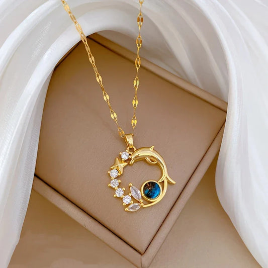 Collar Elegante con Estrella de Delfín