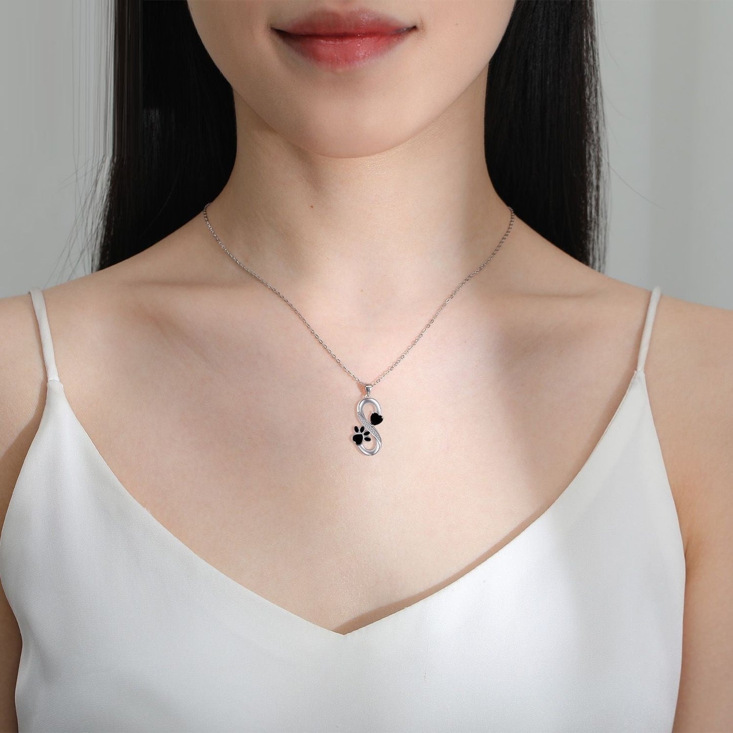 Collar de Corazones, Huella de Pata y Símbolo Infinito