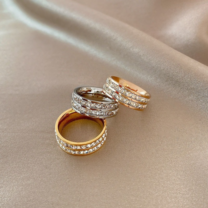 Anillo Vintage dorado con Circonitas