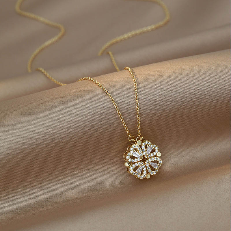 Collar con Corazón de Cristal