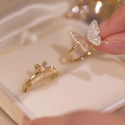 Anillos gemelos con diseño de aleteo elegante