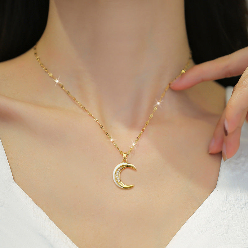 Collar dorado Lunaire