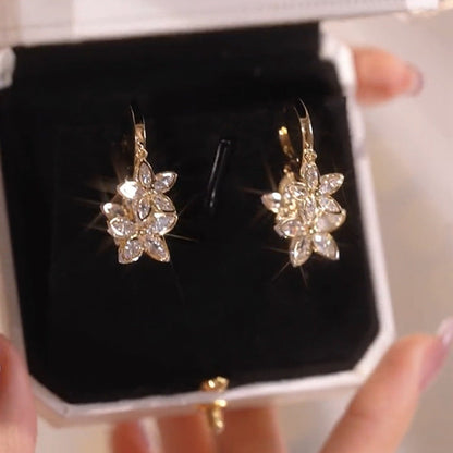 Pendientes creativos Estrella de Primavera con colgante