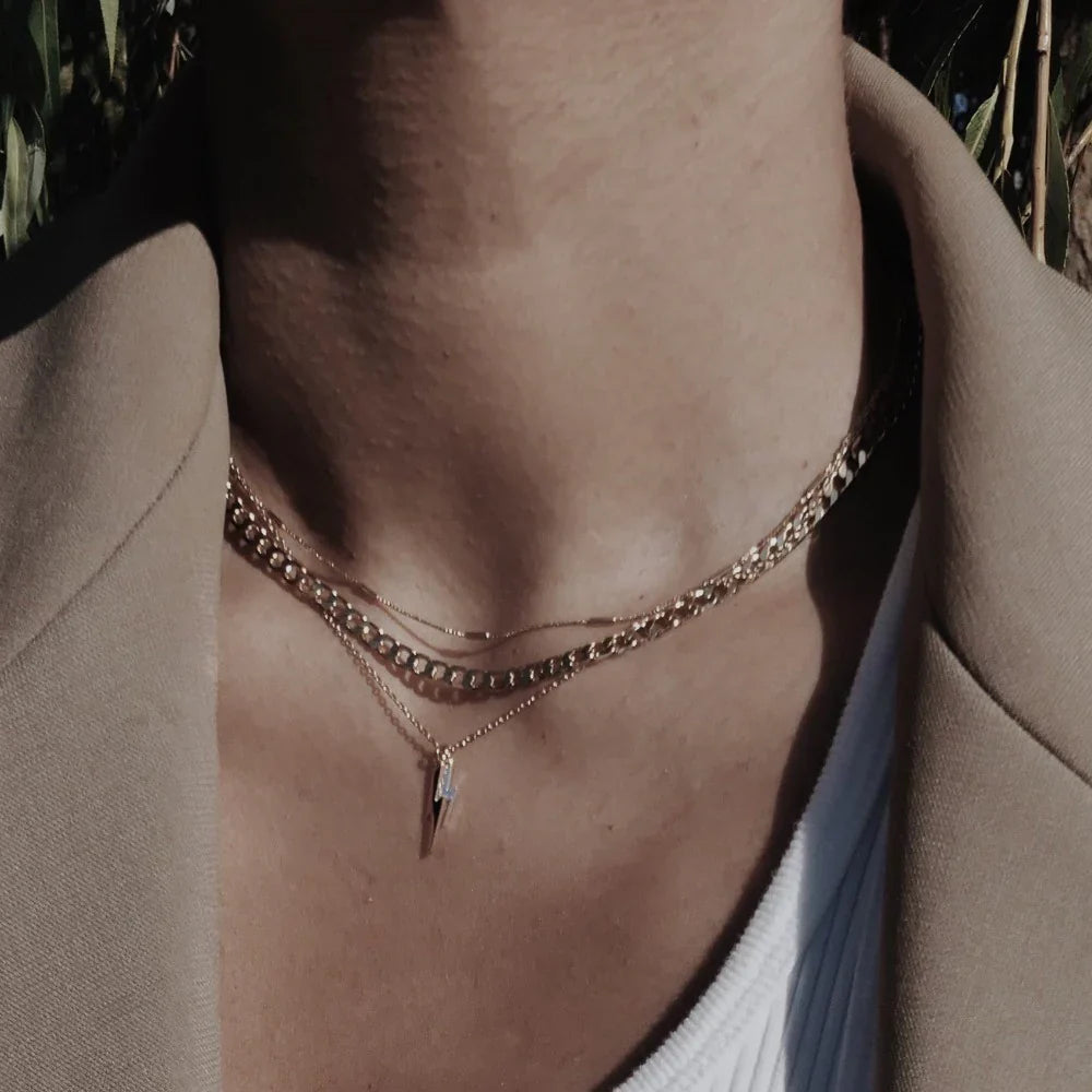 Collar de Cadena Curb de Eslabones Planos | Oro