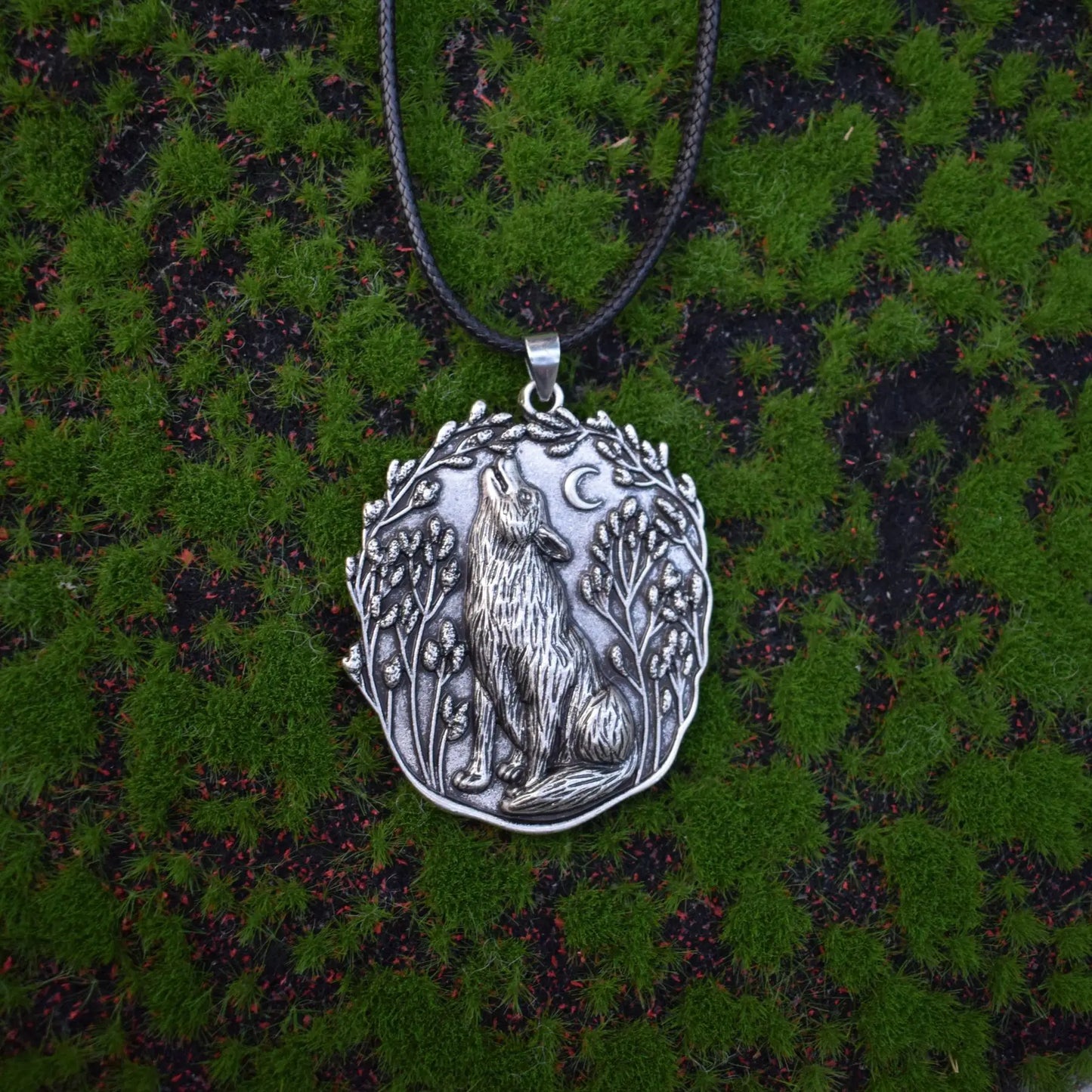 Collar del Espíritu Animal Lobo Luna