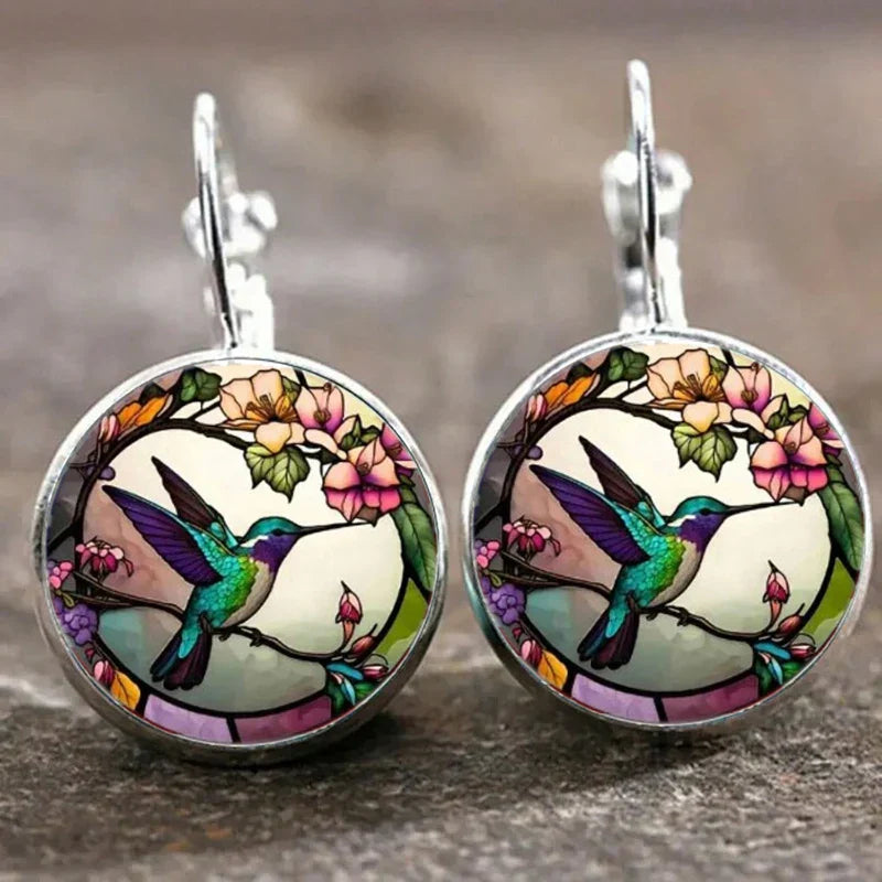 Collar de Colibrí en Cúpula de Cristal