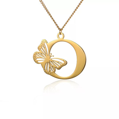 Cadena de iniciales dorada de 18 quilates con elegante mariposa