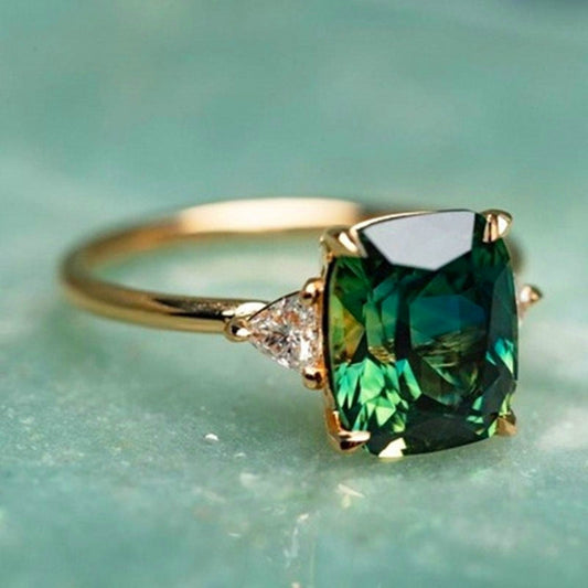 Verónica - Anillo de circonita con cristal verde