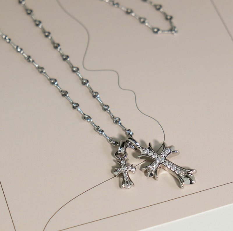 Collar de doble cruz Vivori