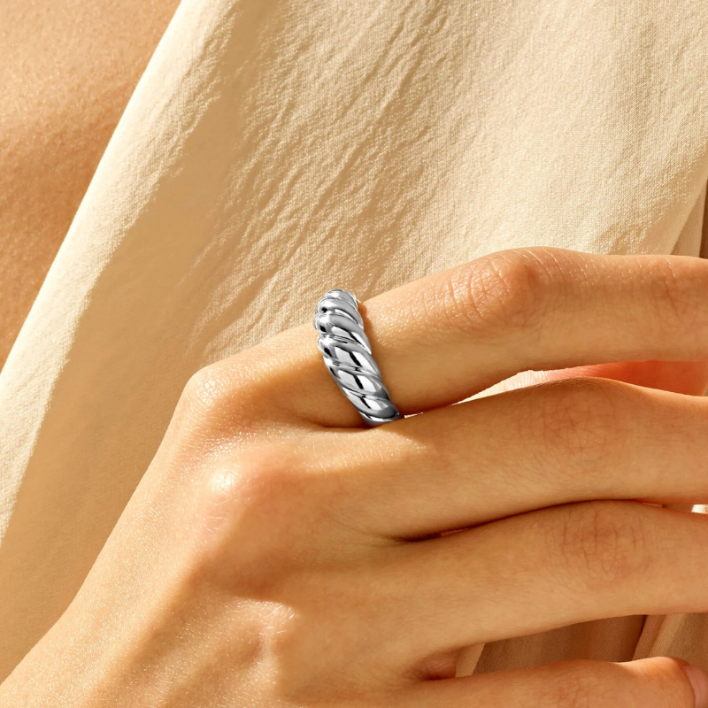 Anillo Media Luna | Oro Blanco
