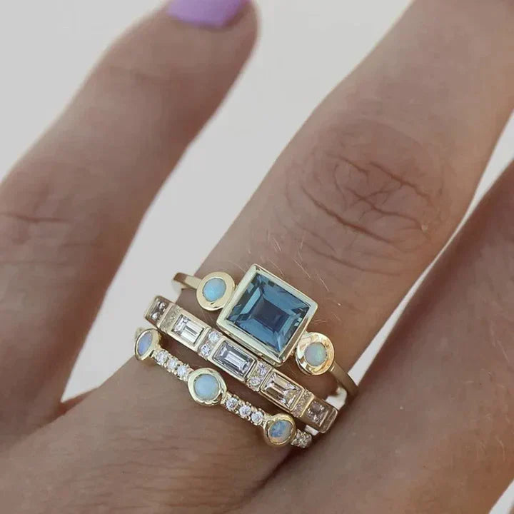 Anillo Cristal Azul Vintage Plateado
