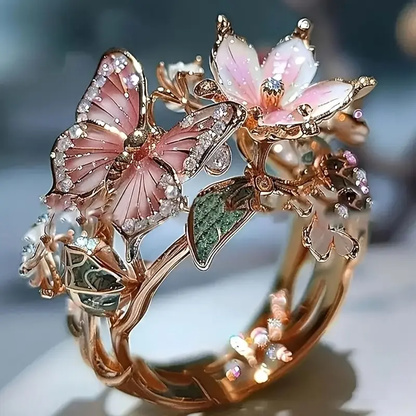 Anillo de Mariposa Brillante con Circonita Naturaleza