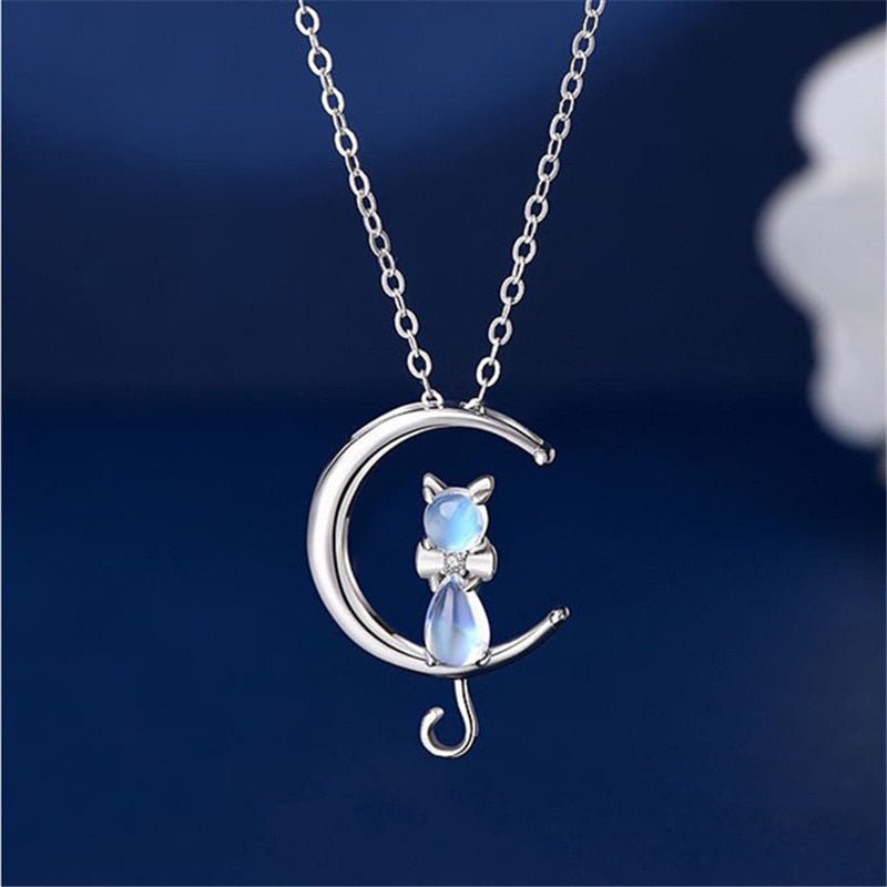 Collar de Gato y Luna Creciente con Piedra Lunar