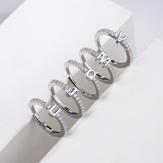 Anillo personalizable ajustable con inicial